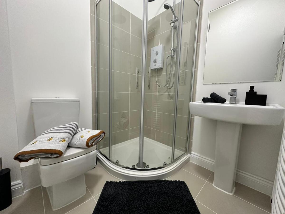 Bee Accommodations Leicester Exterior foto